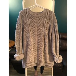 OVERSIZED KNIT SWEATER